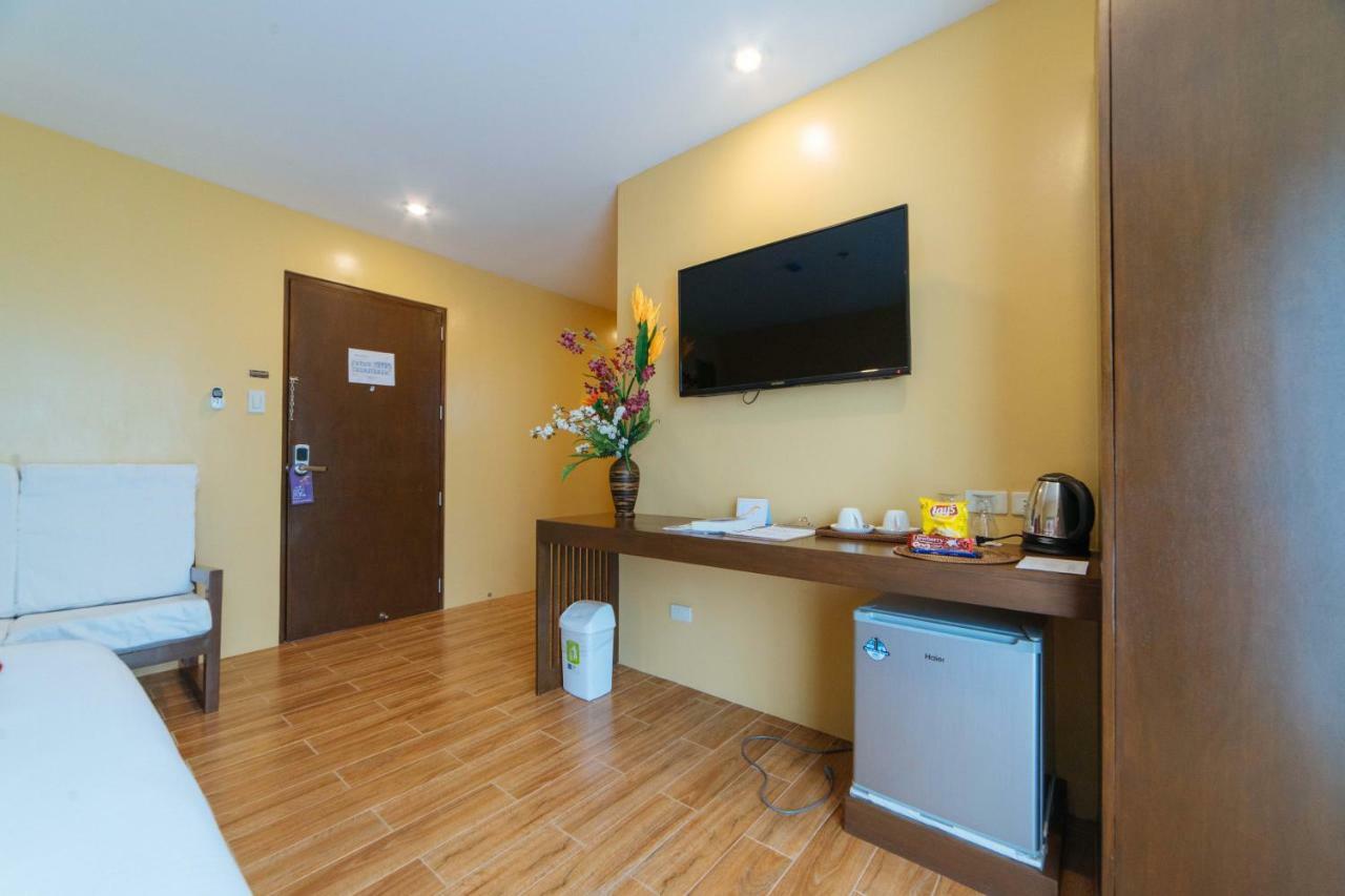 Reddoorz Premium Near Health Centrum Banica Roxas City Kültér fotó