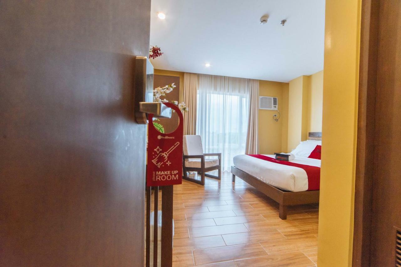 Reddoorz Premium Near Health Centrum Banica Roxas City Kültér fotó