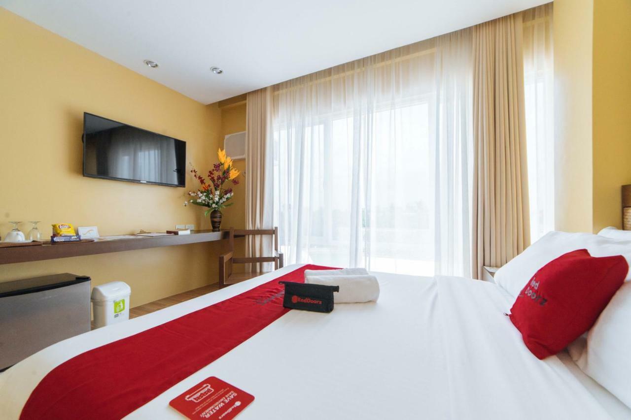 Reddoorz Premium Near Health Centrum Banica Roxas City Kültér fotó
