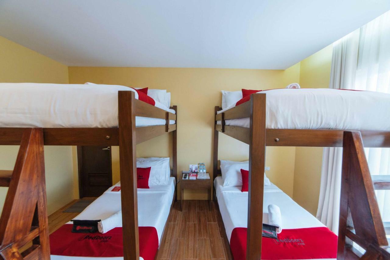 Reddoorz Premium Near Health Centrum Banica Roxas City Kültér fotó